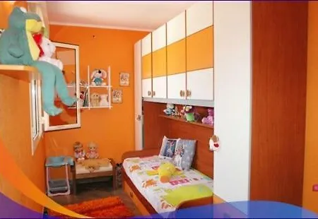 Sally * Case Monterosso