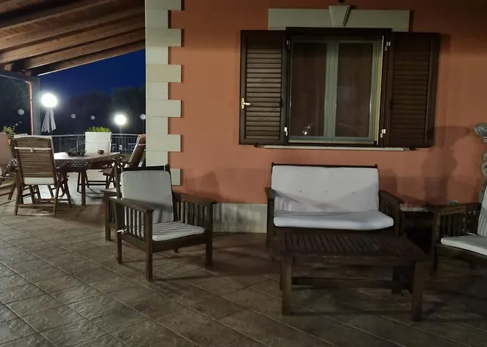 Sally * Case Monterosso